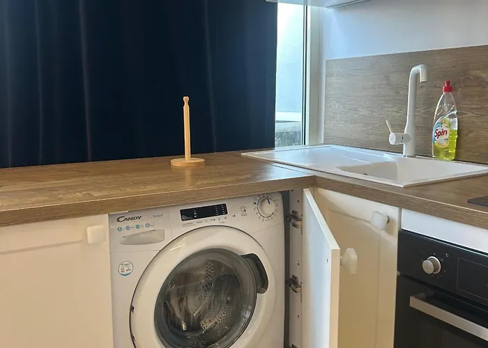 Maison Komuna Tirana