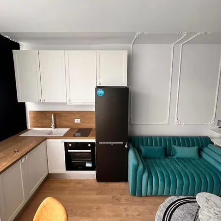 Maison Komuna Apartment *