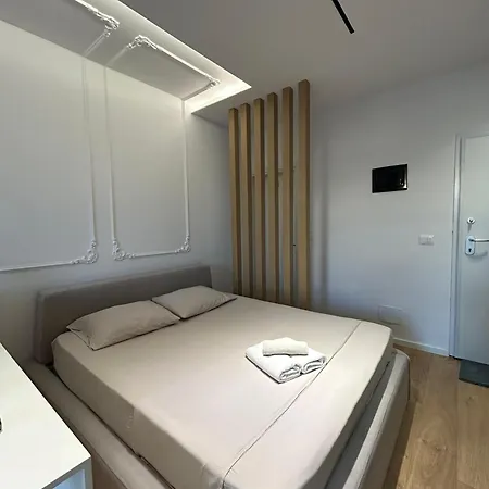Apartment Maison Komuna Tirana